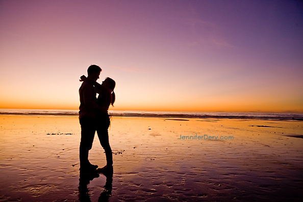 Torrey Pines Beach Engagement Shoot at Sunset – Stacy & Jeff